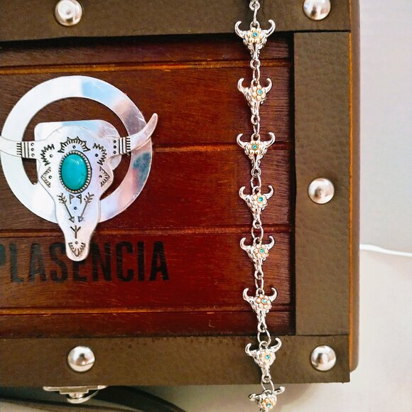 Suenos de Saundra Upcycled PLASENCIA, Crossbody/Shoulder Strap Cigar Box, Purse - Picture 3 of 13